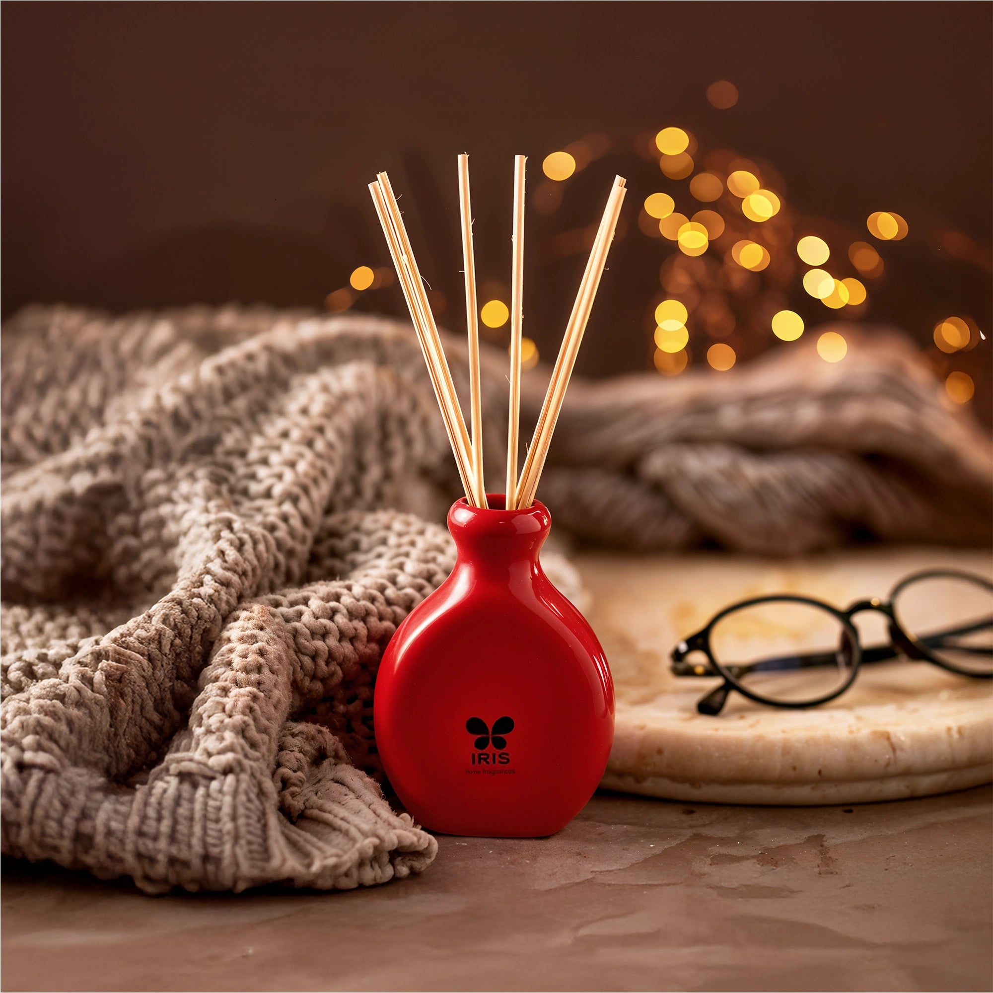 Buy IRIS Apple Cinnamon Reed Diffuser – IRIS Home Fragrances