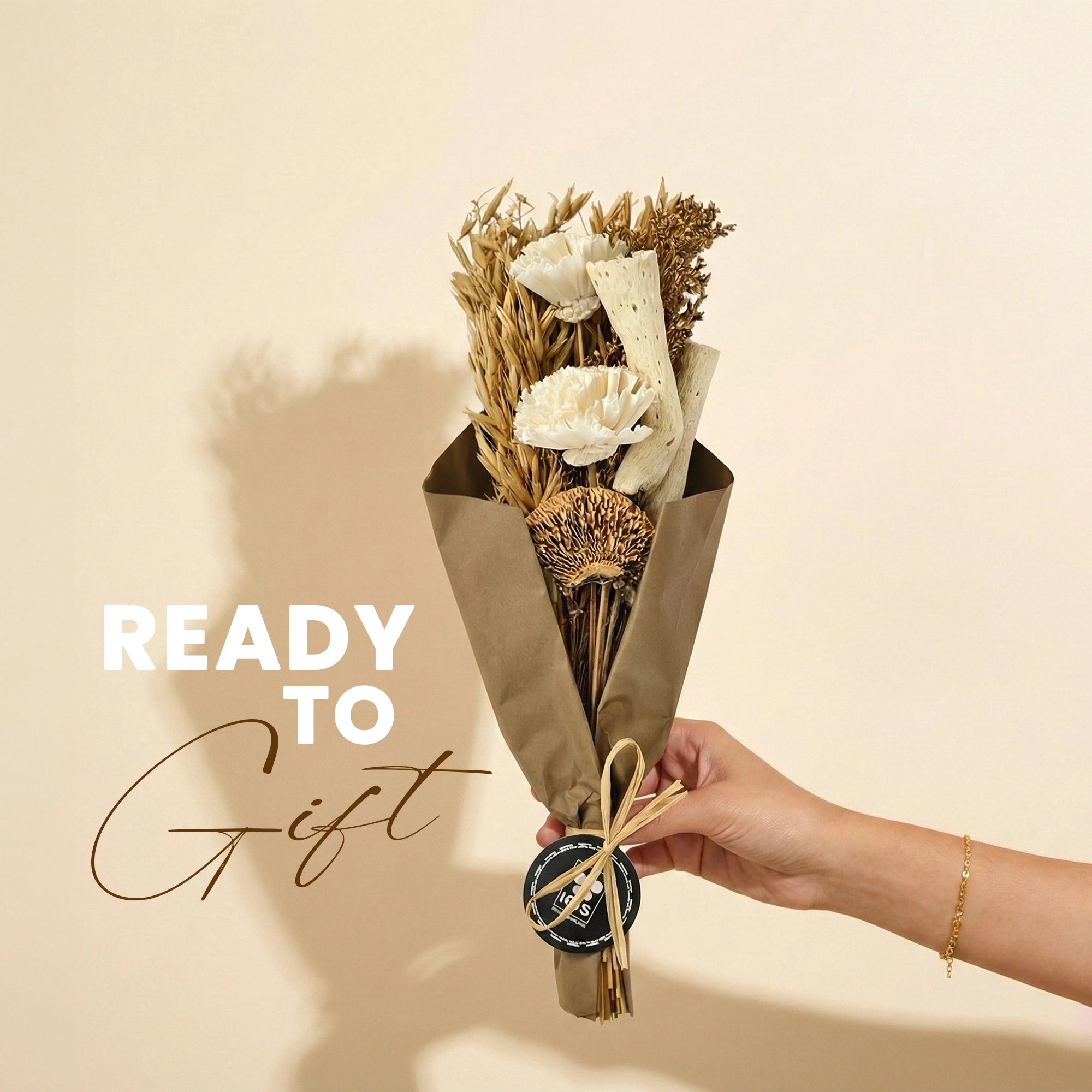 IRIS Ivory Meadow Blooms Scented Dry Flower Bouquet with 5ml Fragrance Spray