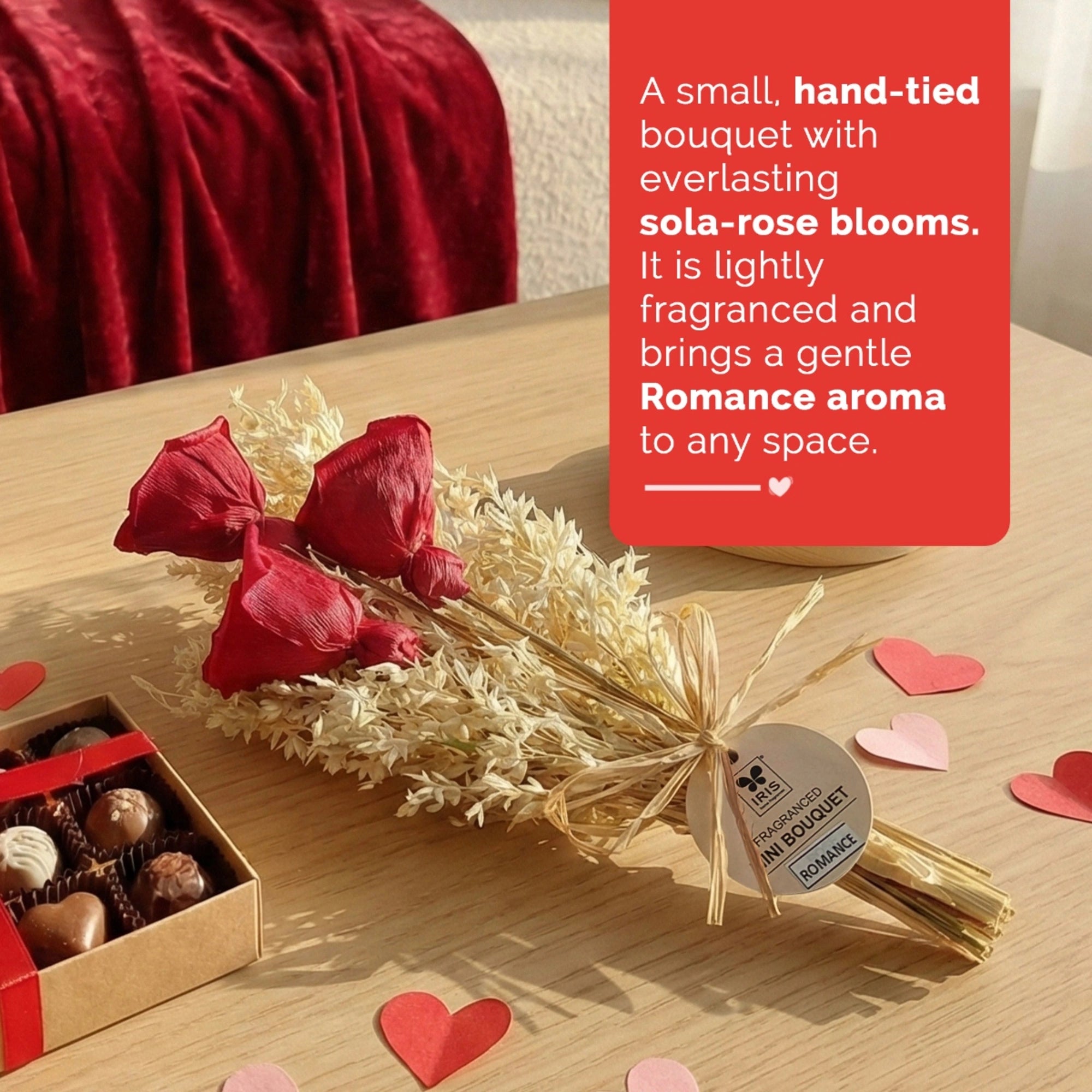 IRIS Eternal Roses Scented Mini Bouquet