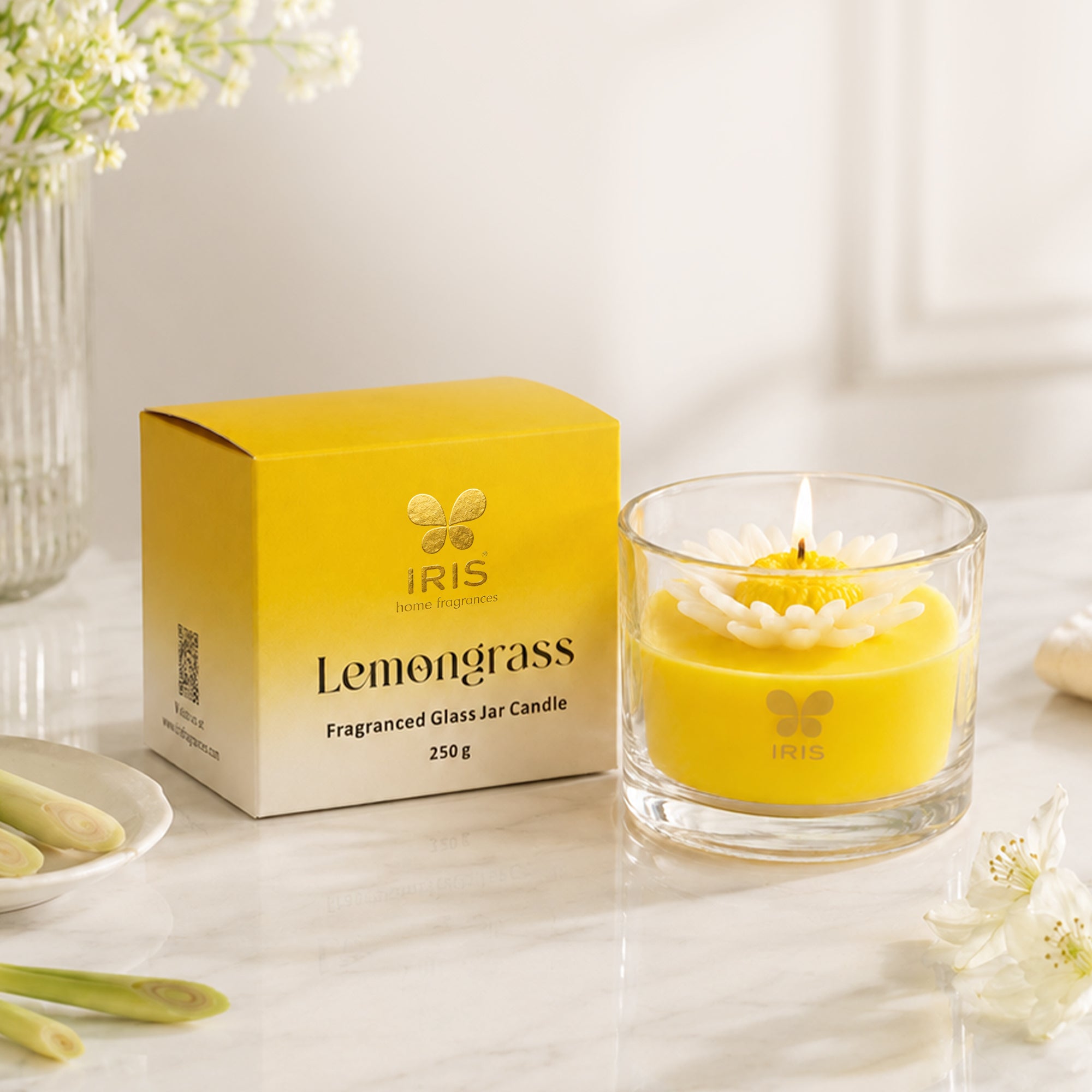 IRIS Lemongrass Scented Glass Jar Candle