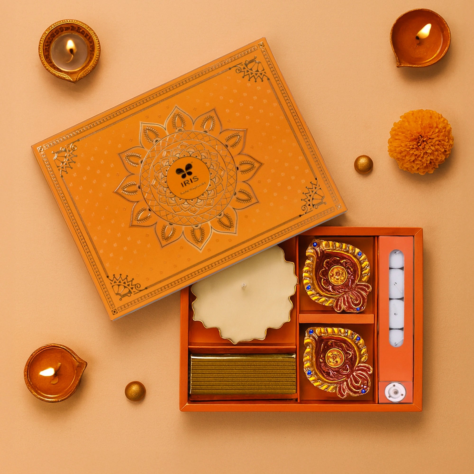 IRIS Festive Gift Set with Diya, Urli Candle & Tealight