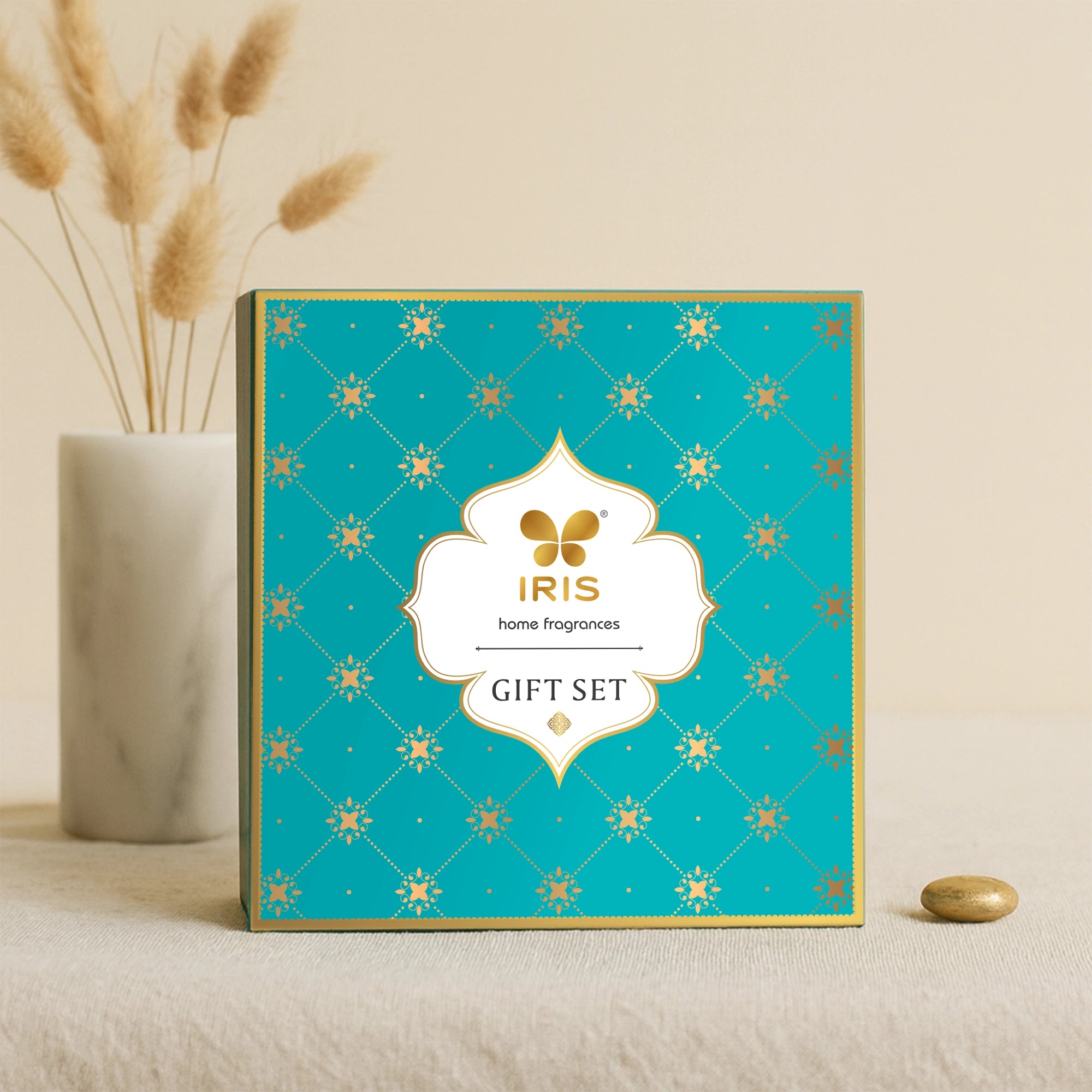 IRIS Candle & Home Decor Gift Box