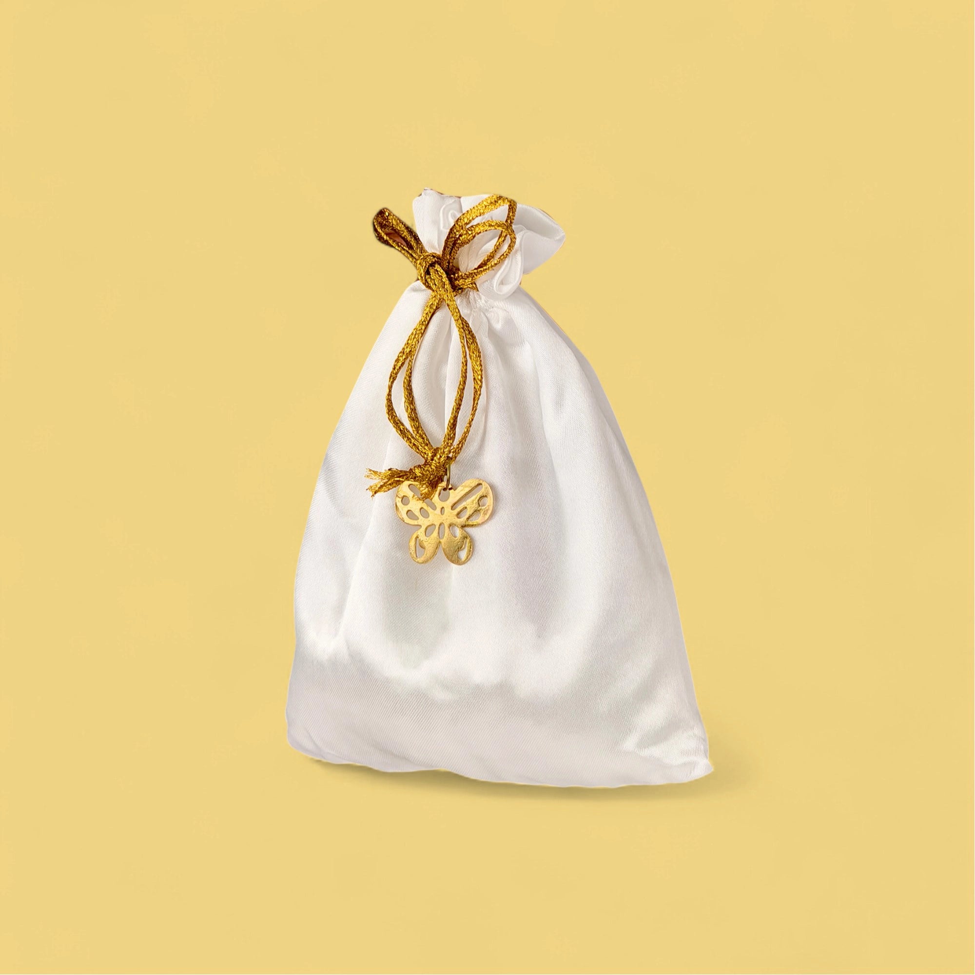IRIS Celeste White Musk Fragrance Pouch for Car, Wardrobe & Closets - Eva Beads