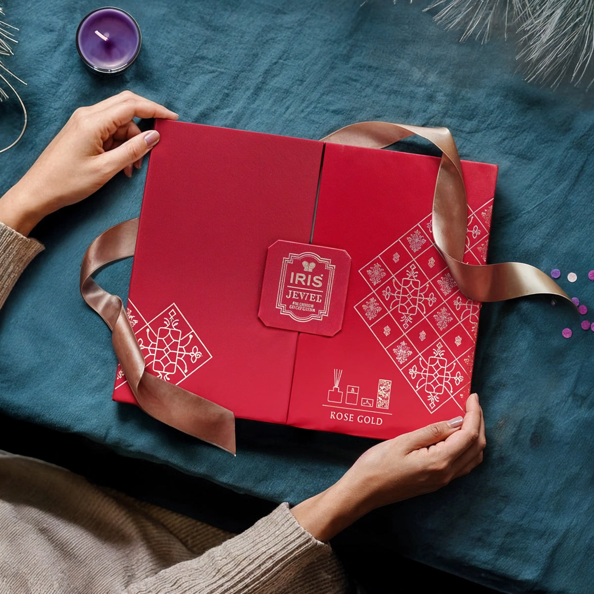 The IRIS Jewel rose-gold premium gift set